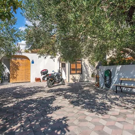 Josip Apartment